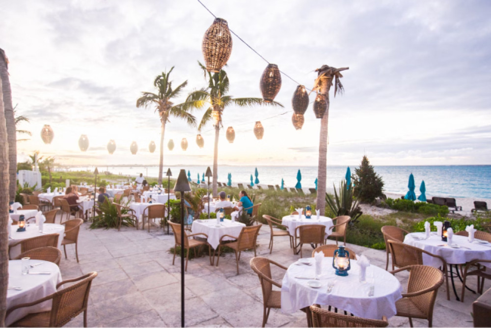 15 Referensi Restoran Terdekat dari Pantai Kuta, View Keren