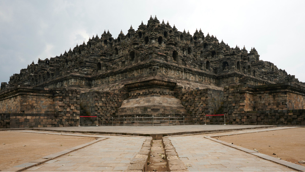 Melihat Keindahan Borobudur dengan Mudah Berkat Layanan Rental Kendaraan