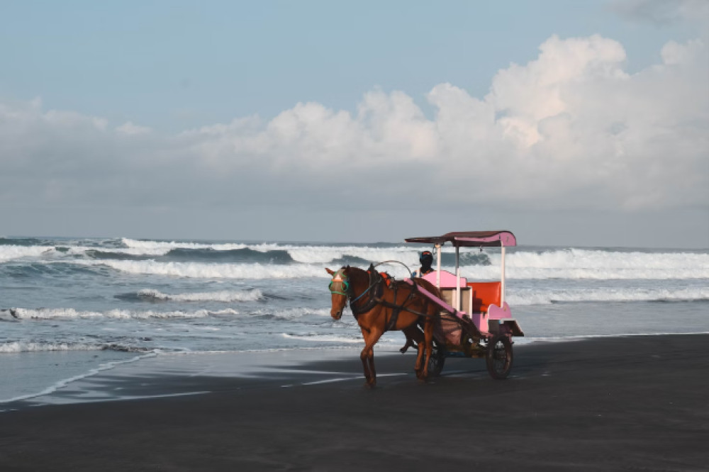 8 Destinasi Wisata Pantai Jogja yang Eksotis dan Wajib Dikunjungi!