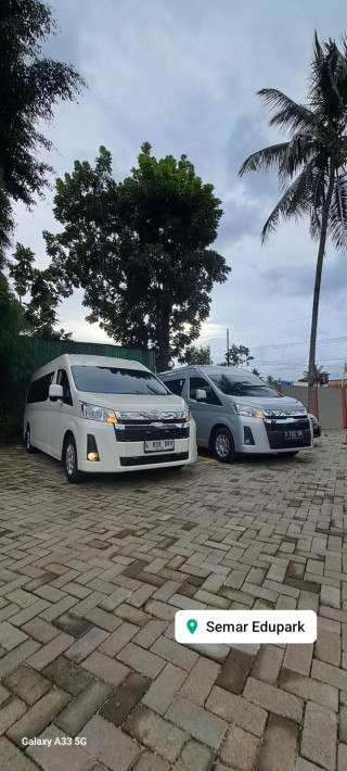 v818 Trans - Sewa Mobil dan Bus Pariwisata